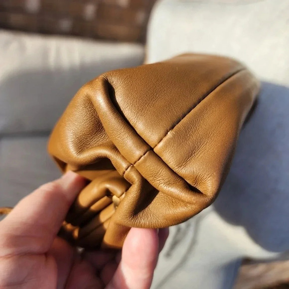 Bottega Veneta Mini Pouch 20 Authentic Brown Crossbody Clutch Leather Full Set - Picture 6 of 15